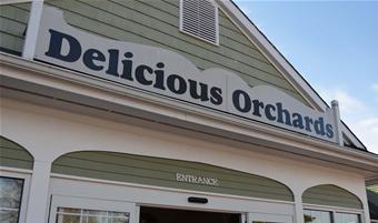 Entrance to Delicious Orchards store Entrance to Delicious Orchards store